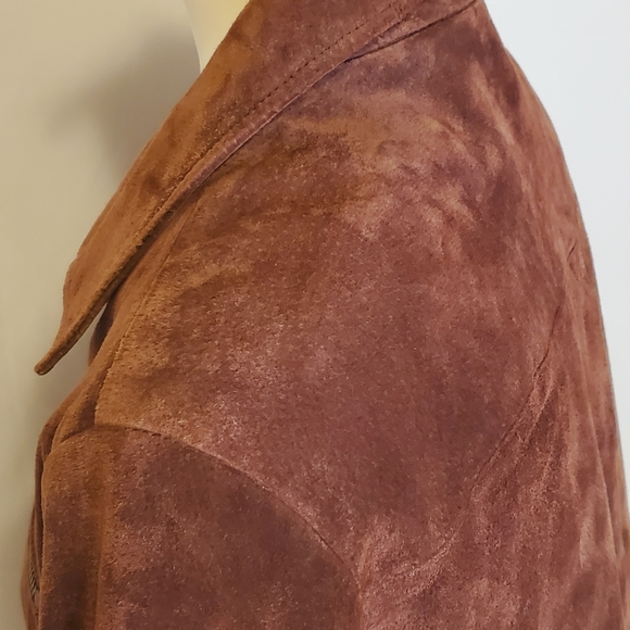 Genuine Leather Short Zippered Jacket - Picture 13 of 15